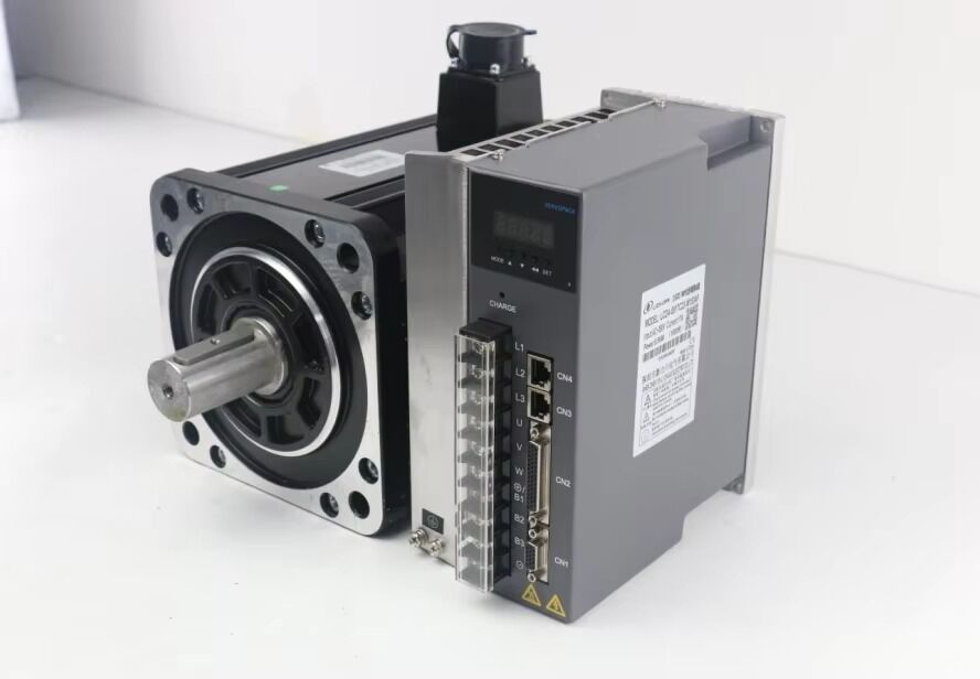 Lichuan 7.5KW 220V 23Bit 3 Phase Servo Motor With Drive Controller 180M48015B+M1532P